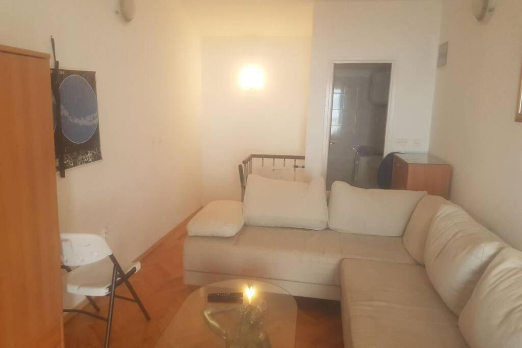 Apartman Nela Brela Exteriör bild